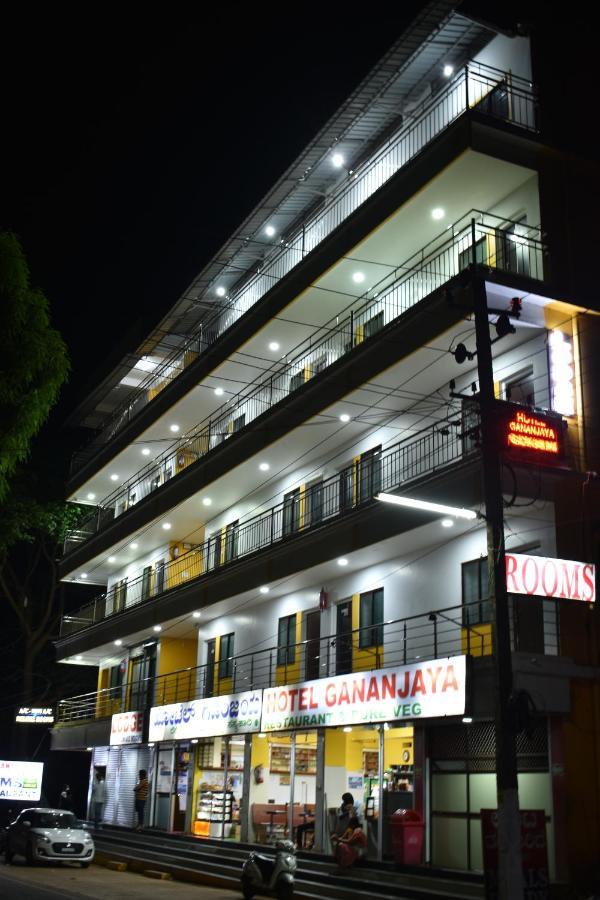 Hotel Gananjaya โกการ์นา ภายนอก รูปภาพ